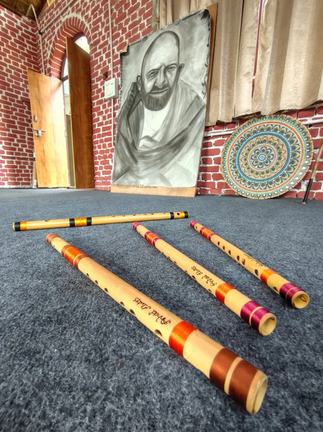 Anhad Flutes bansuri instruments at Artshala, Rishikesh Pottery Studio, Rishikesh